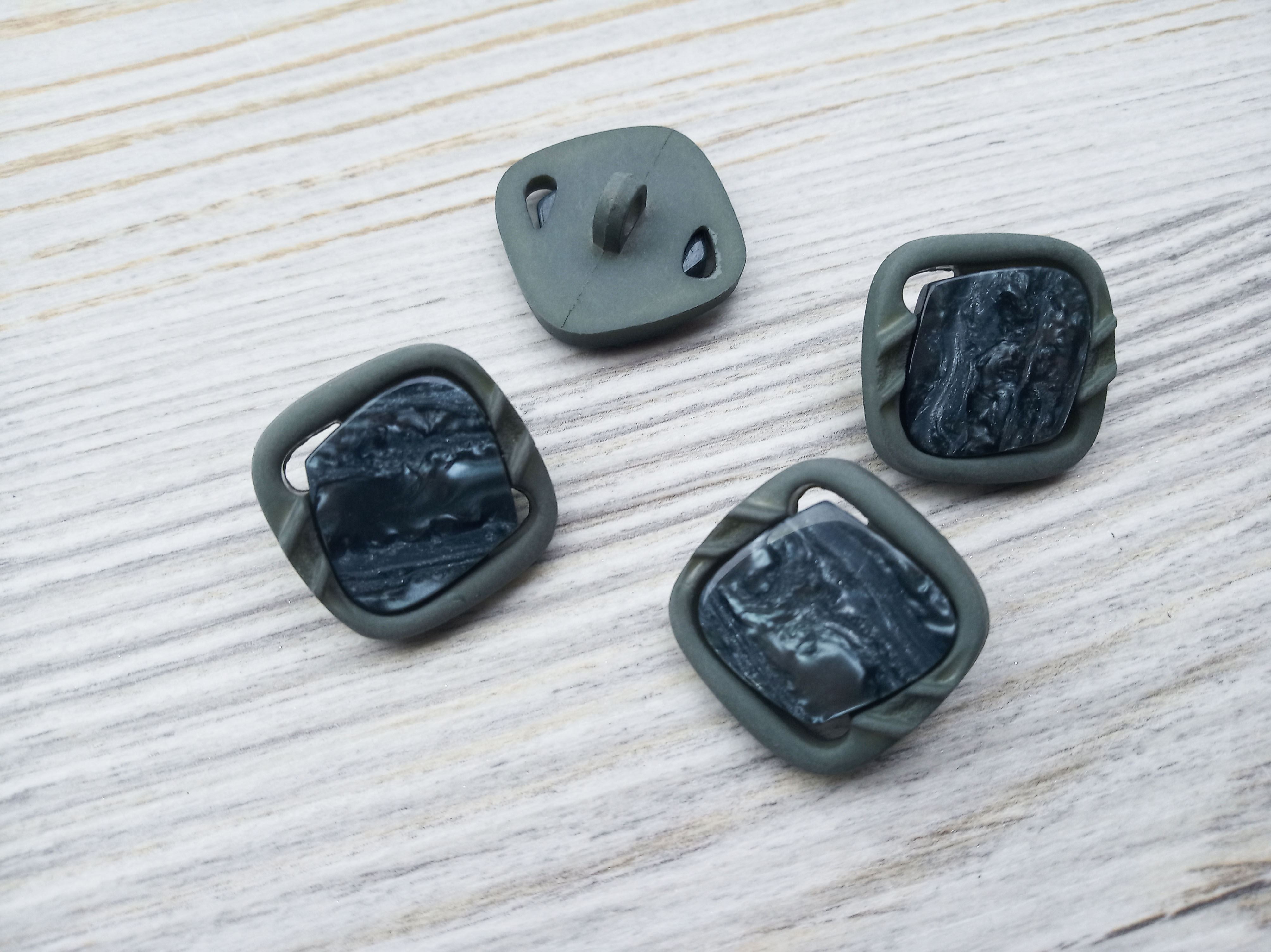 0888 Пуговица 2